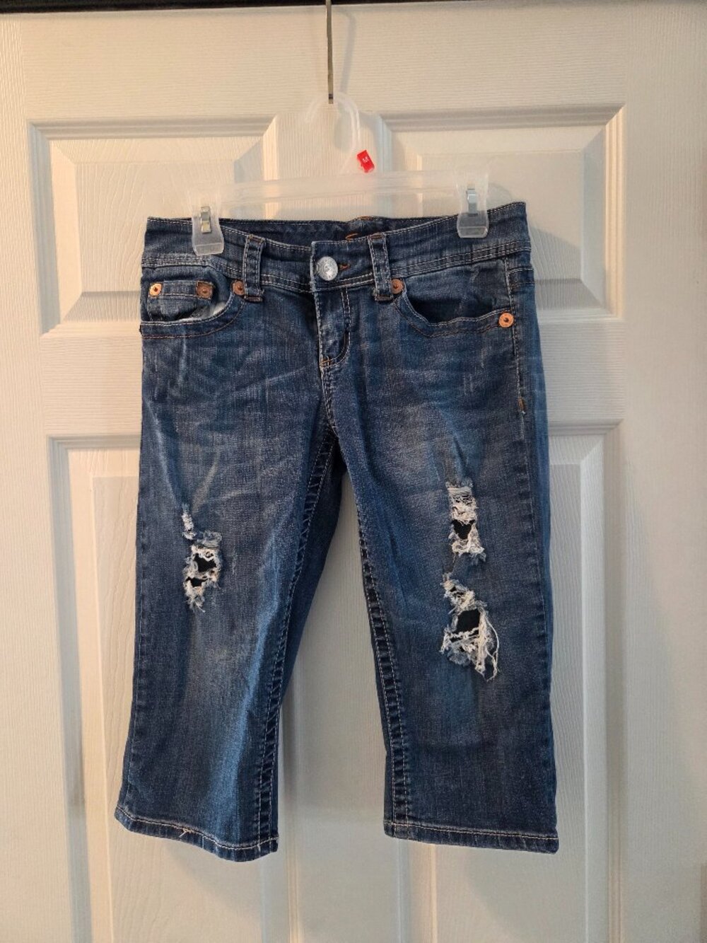Seven7 Jean Capris - Size 8